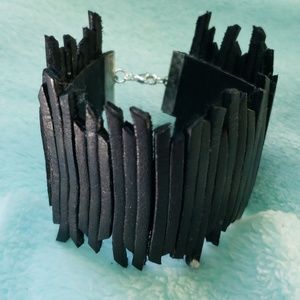 Black 100% Leather Uneven Wrist Wrap